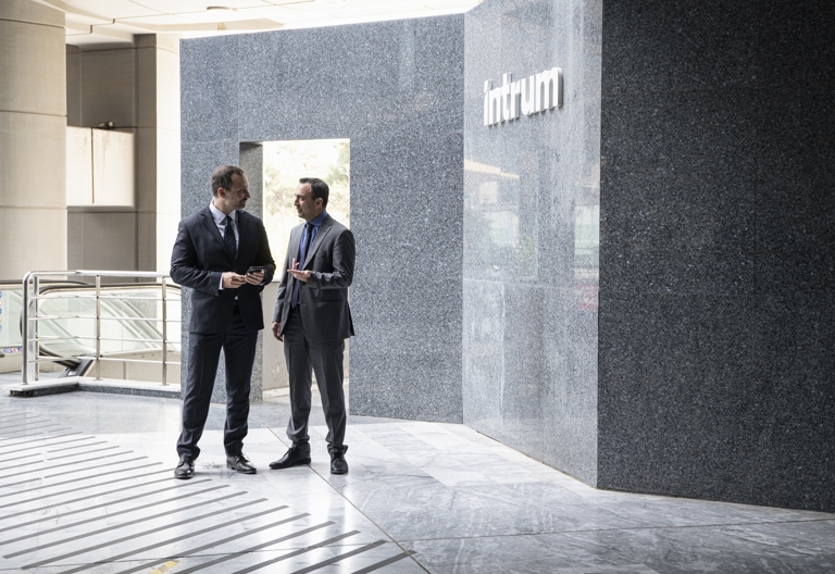 Share: graph and price look-up | Intrum